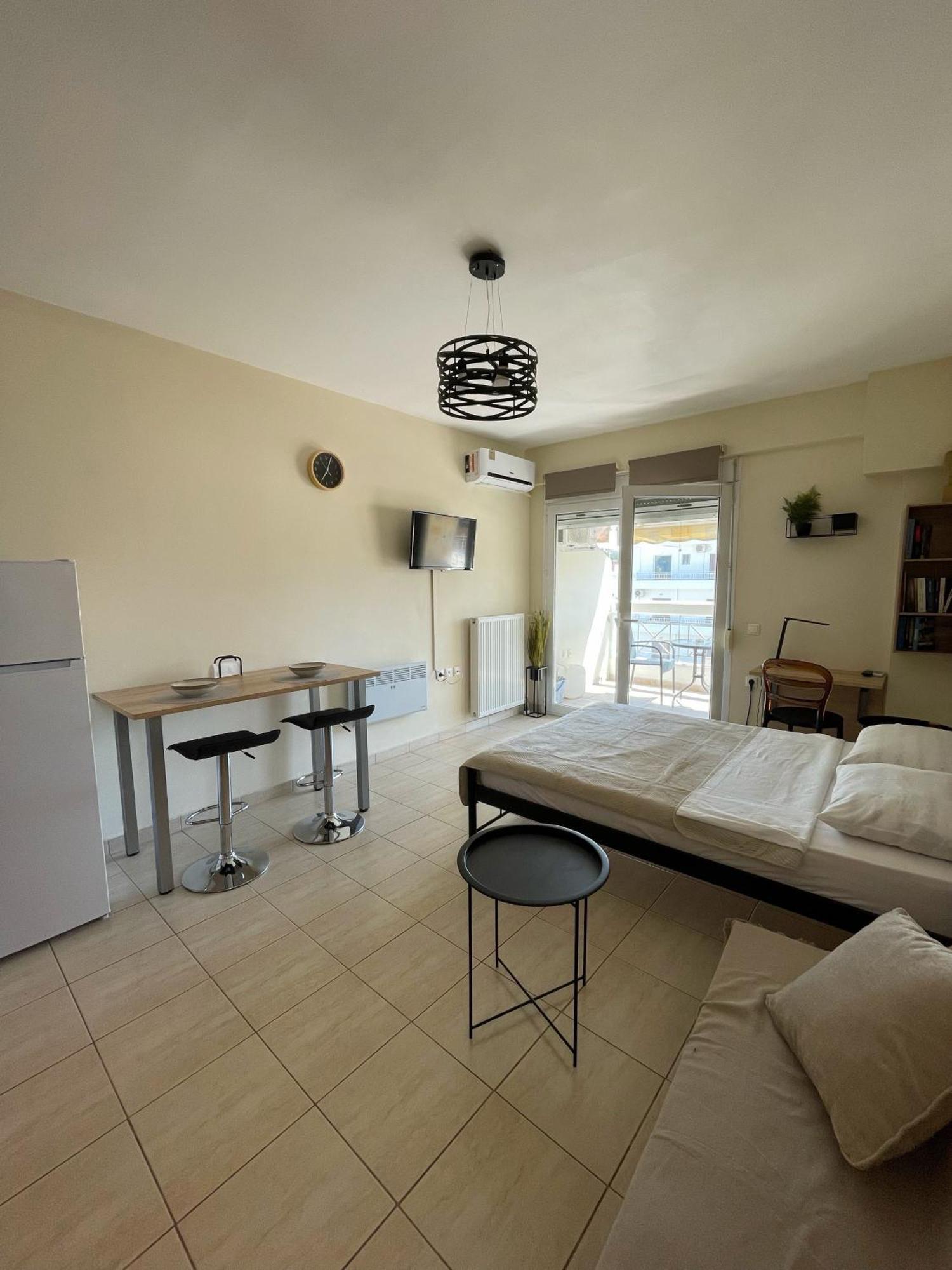 Cozy Apartment Of Chalkida Exterior photo